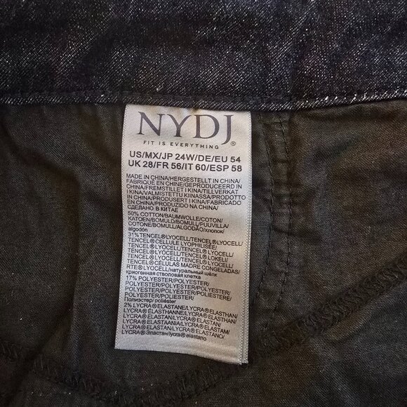 NWT Plus Size Teresa Wide Leg Ankle Jean w/ Plackets - Lightweight Rinse - 24W - Picture 12 of 15